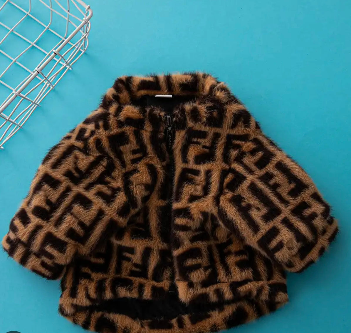 FUR FENDI JACKET PET