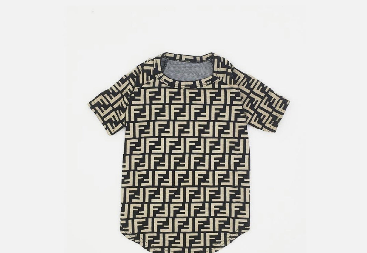 Short sleeve t-shirt